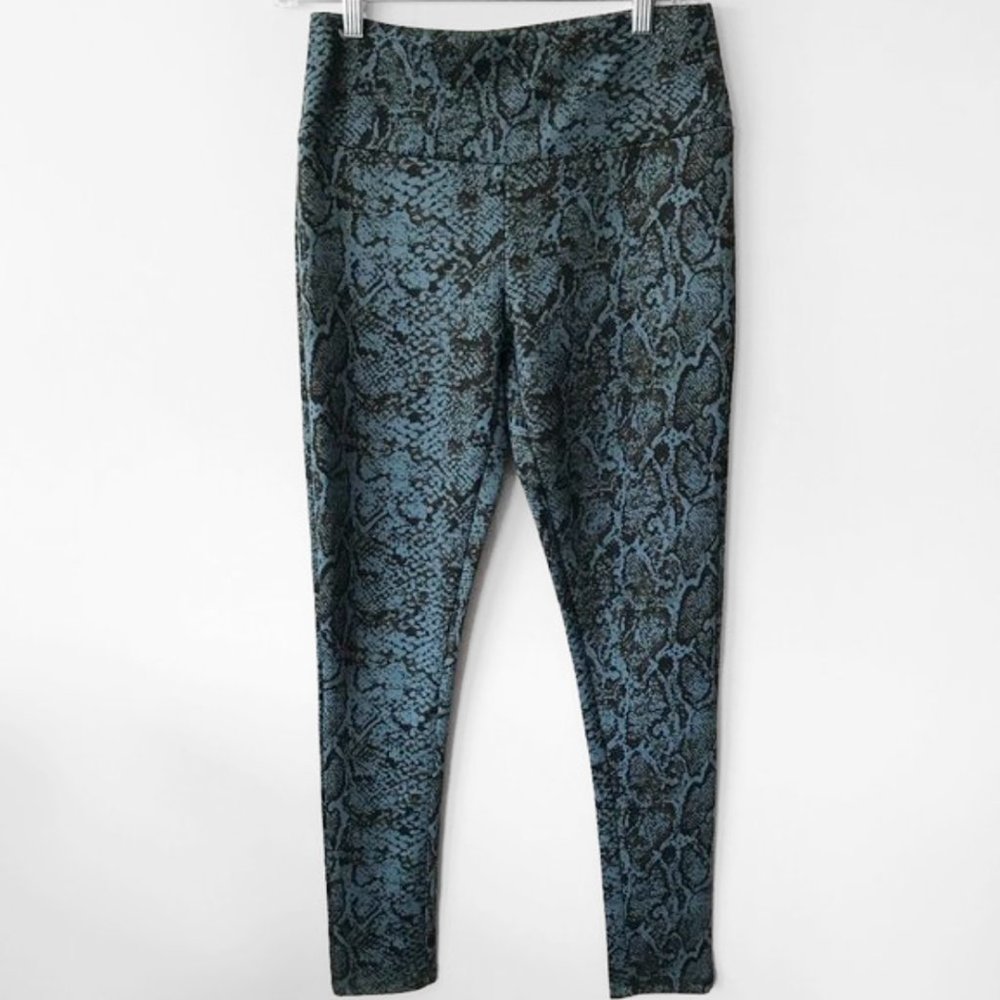 🎬✨NWD - Blue Steel 'Snakeskin' Printed Leggings